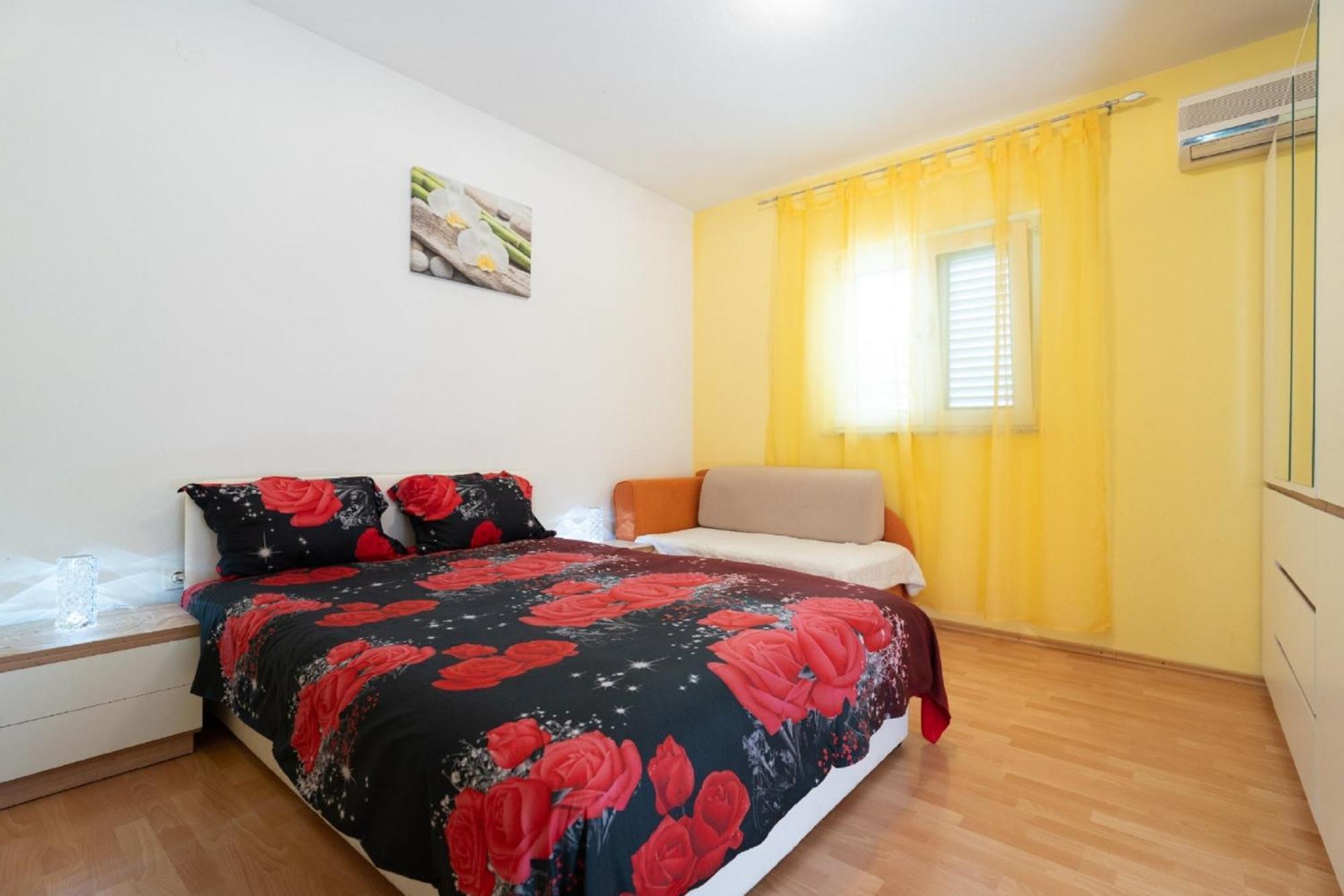 Apartments Milic Gornji Karin Eksteriør billede